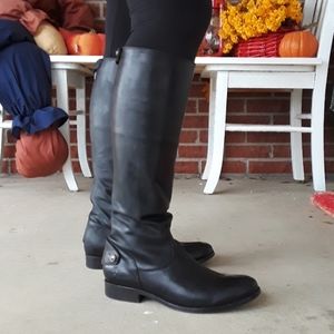 Frye Melissa back zip boots size 7 black